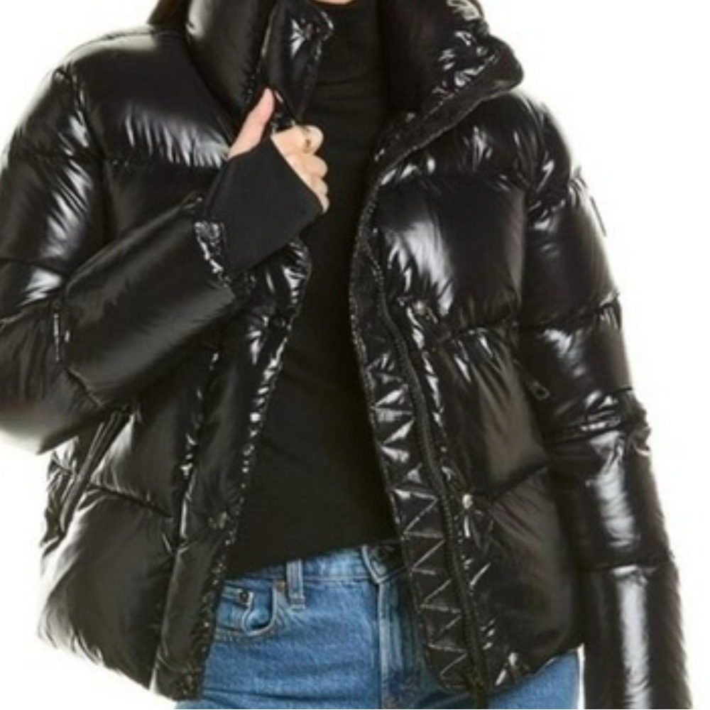 Stylish Black Puffer Jacket